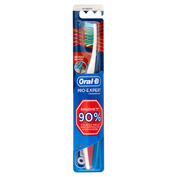 Image of Oral-B Spazzolino Manuale Pro-Expert Cross Action Superior Clean 40 Medio 1229682